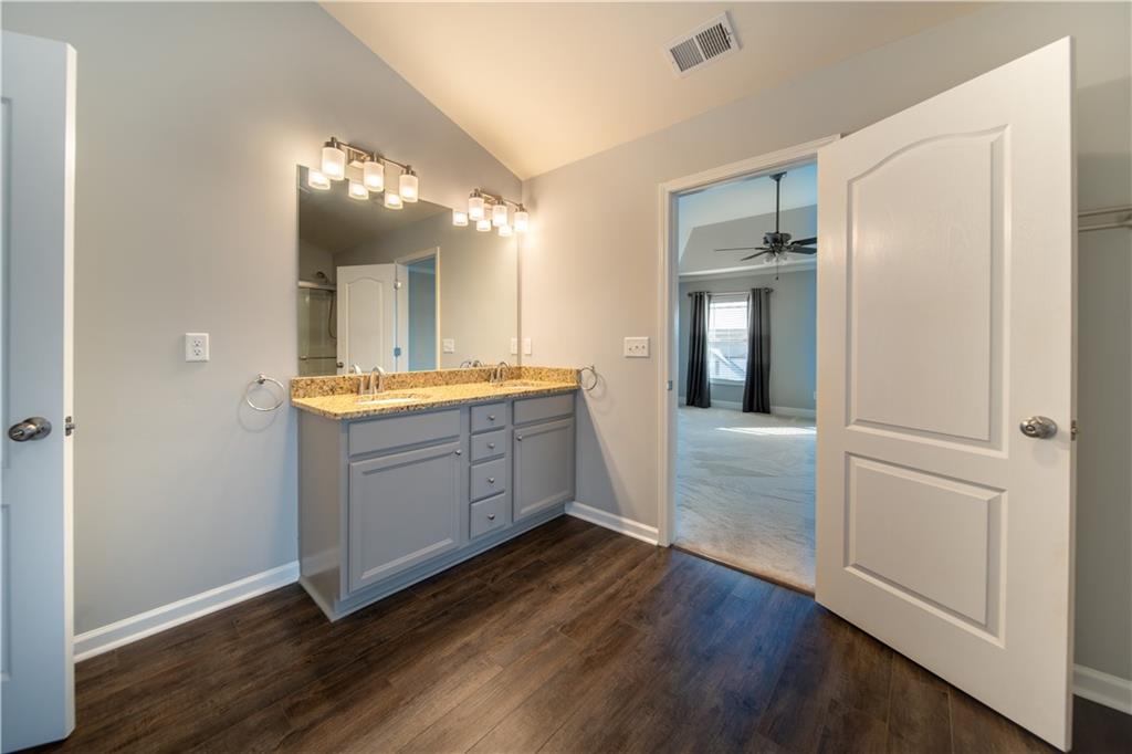4315 Suwanee Mill Drive Property Photo 14