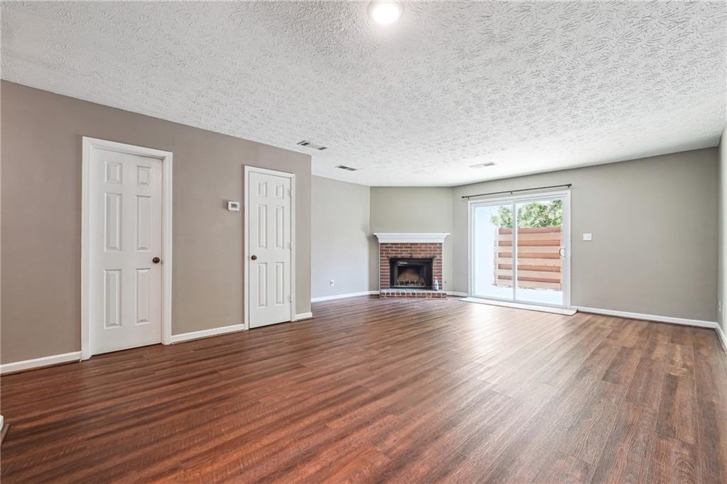 2962 Webb Bridge Road Property Photo 3