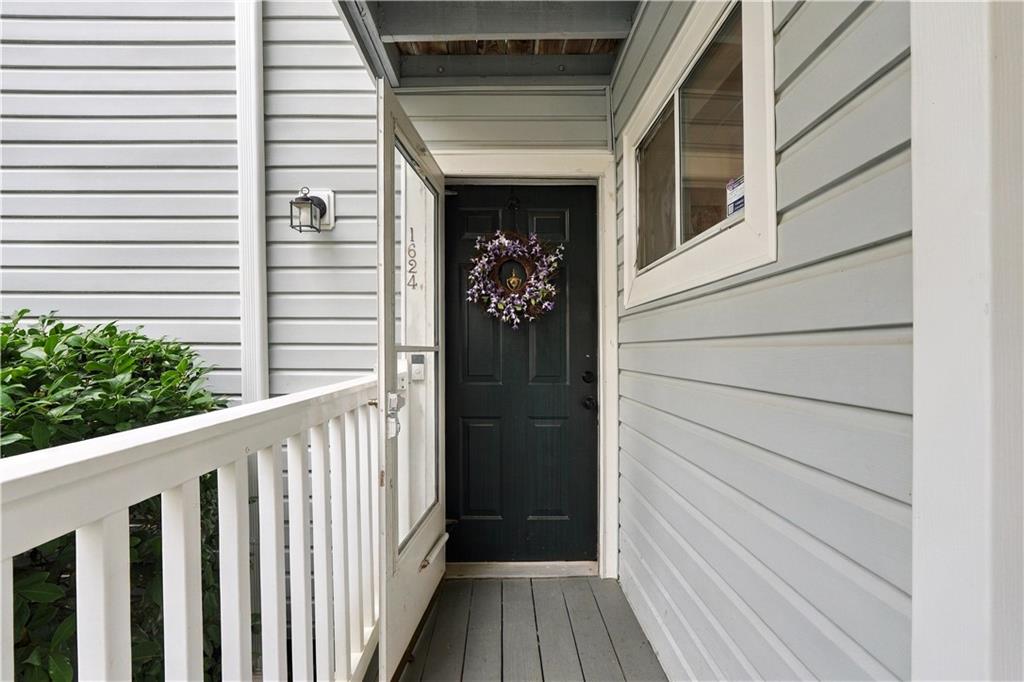 1624 Raleigh Circle Se Unit 1624 Property Photo 1