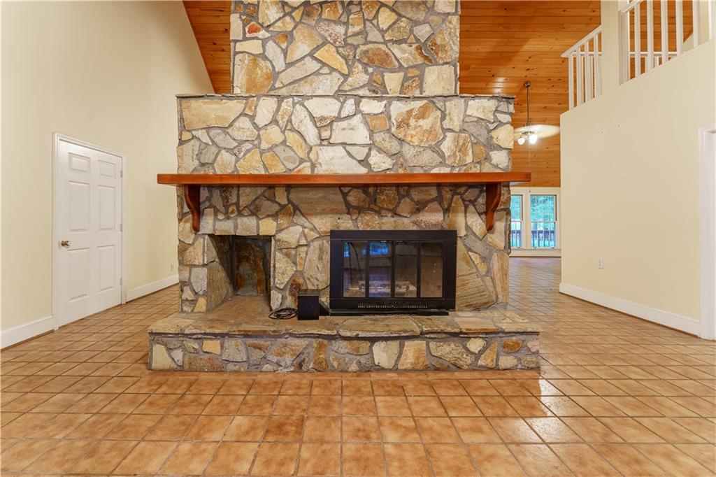 172 Leaf Lake Drive Property Photo 13