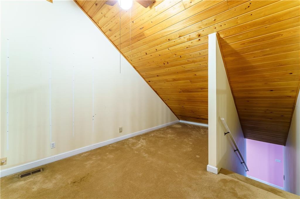 172 Leaf Lake Drive Property Photo 17