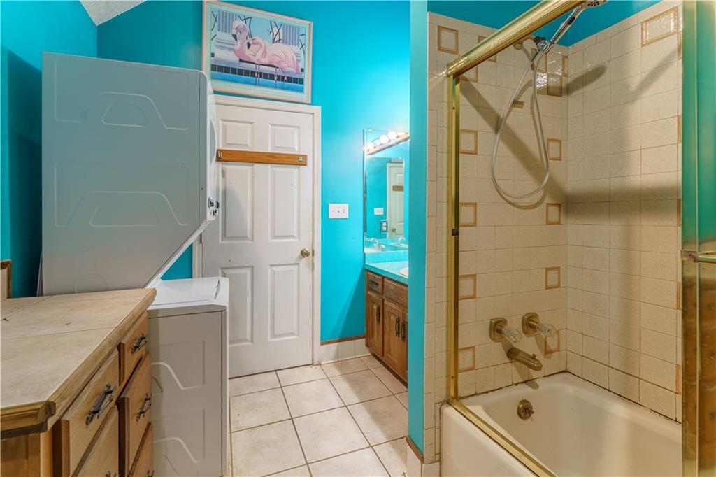 172 Leaf Lake Drive Property Photo 32