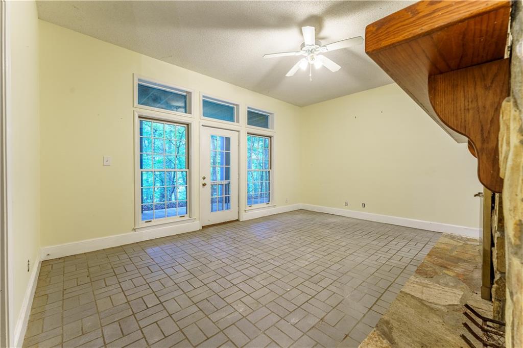 172 Leaf Lake Drive Property Photo 44