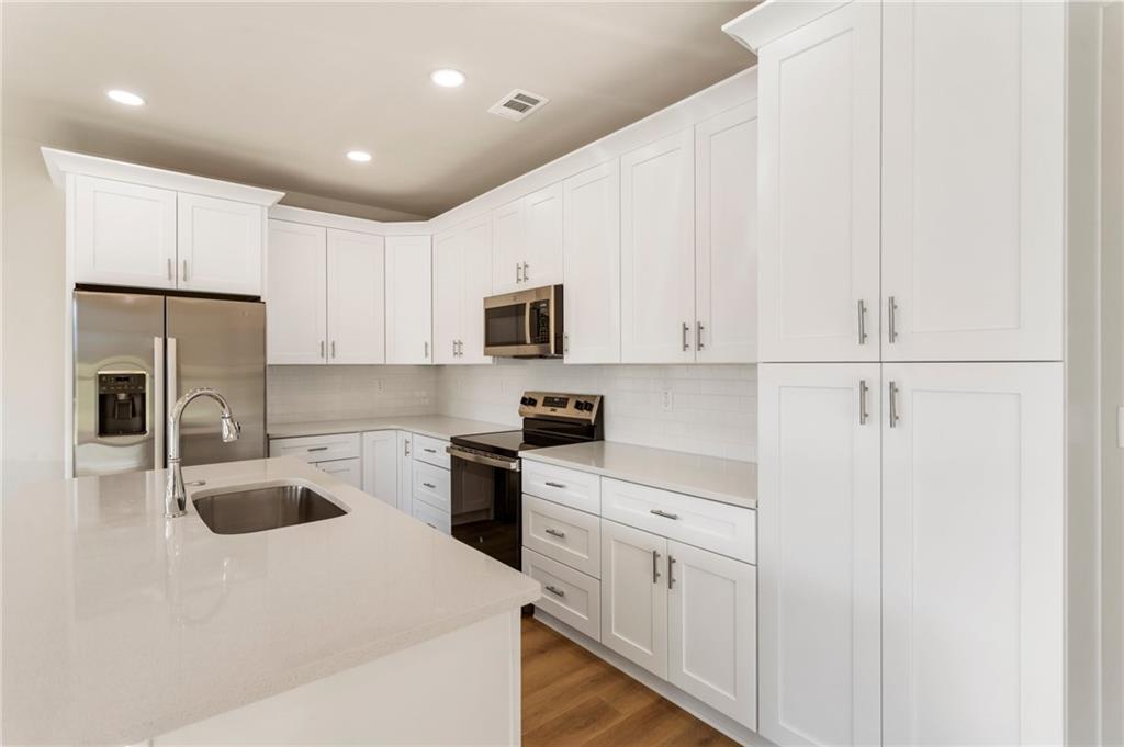 14 Wade Street Property Photo 12