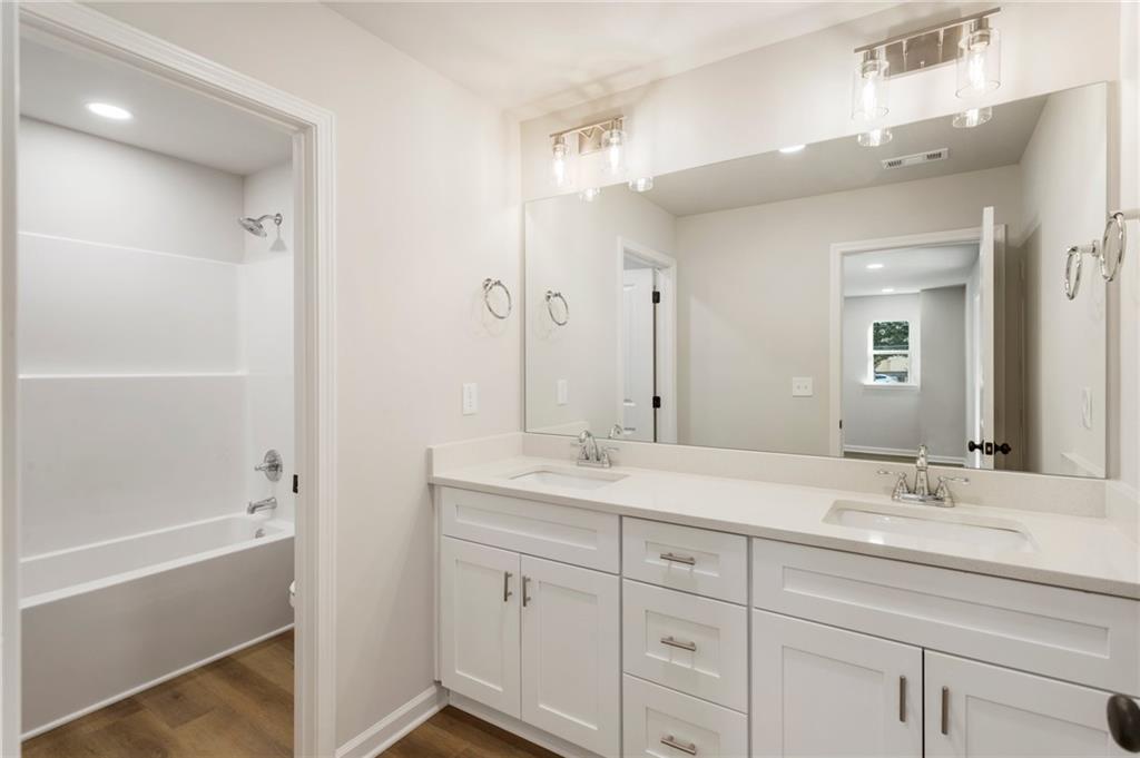 14 Wade Street Property Photo 25