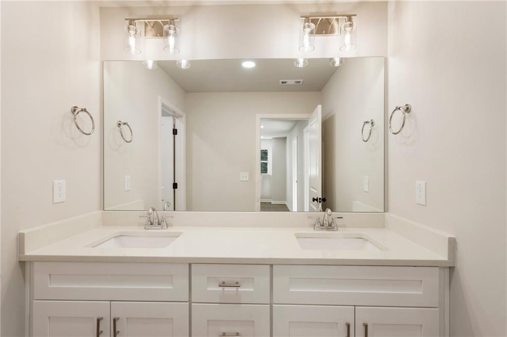 14 Wade Street Property Photo 27