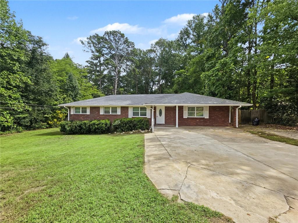 530 Allgood Road Property Photo 1