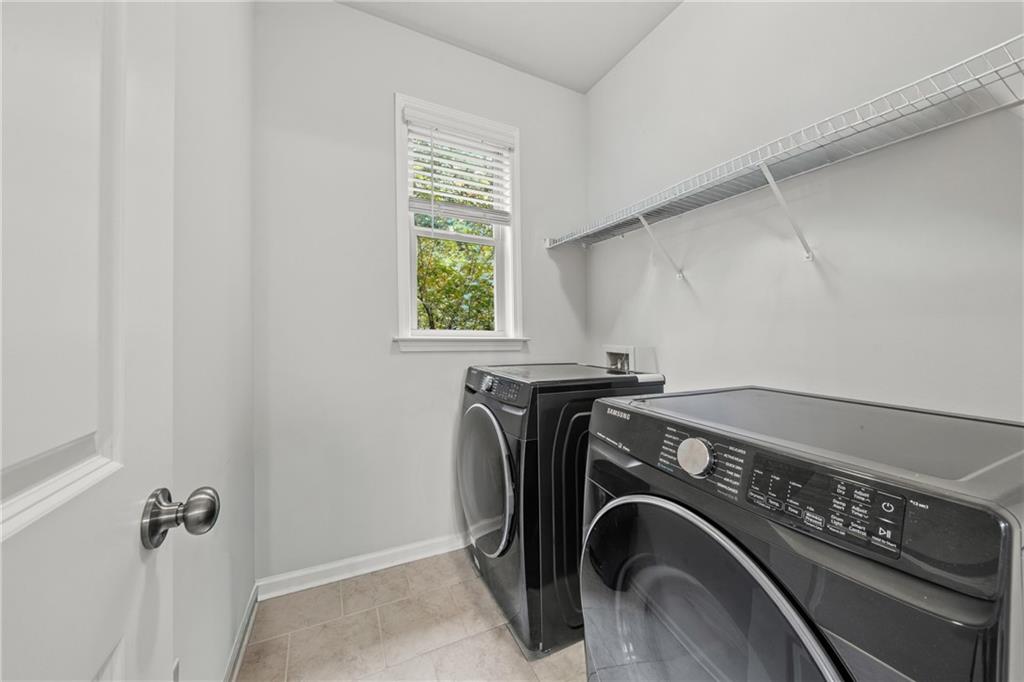 1404 Ridgebend Way Se Property Photo 17