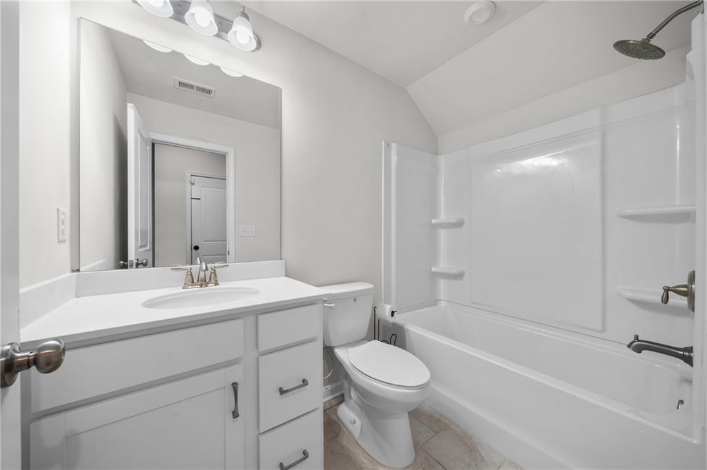 1404 Ridgebend Way Se Property Photo 31