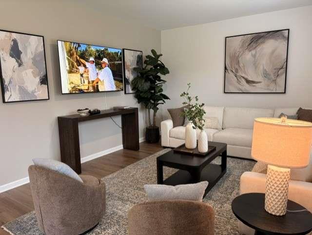 210 Pondview Drive Property Photo 20