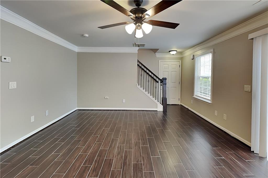 158 Oak Grove Place Property Photo 2