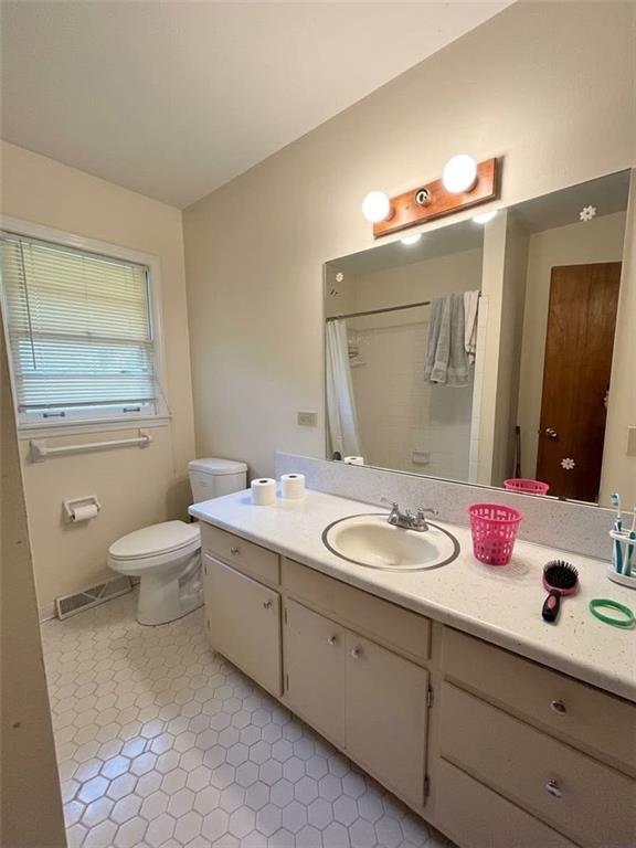 1228 Rays Road Property Photo 8
