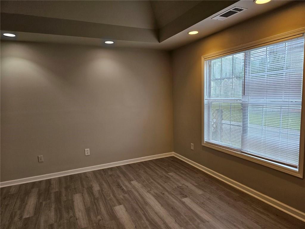 704 White Dove Drive Property Photo 14