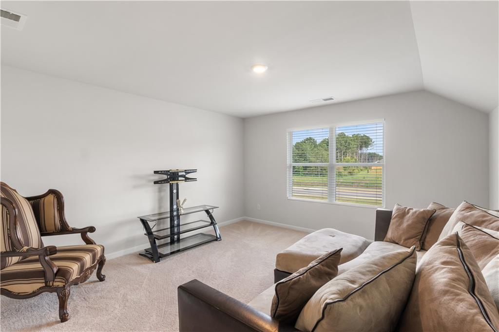 1074 Pine View Trail Property Photo 23