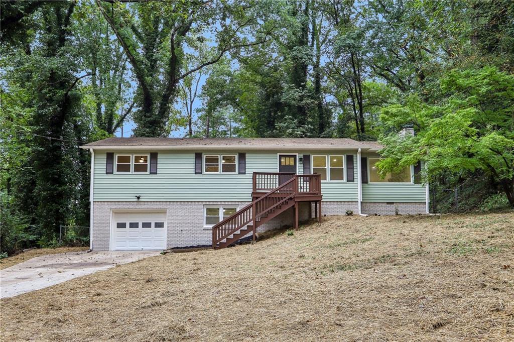 250 King Arthur Drive Property Photo 1