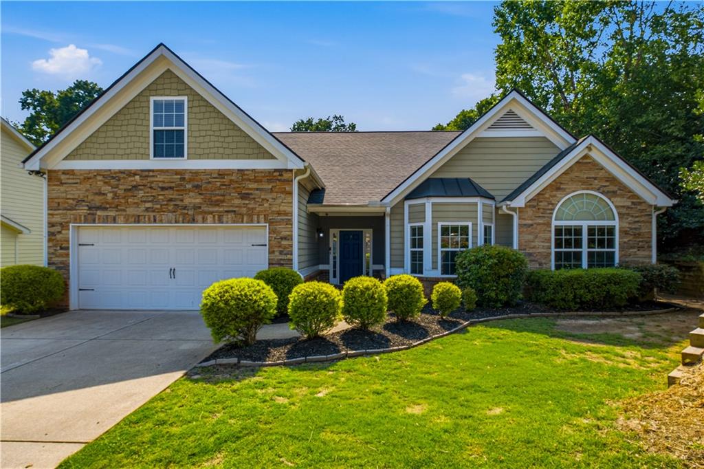 6204 Cove Creek Drive Property Photo 1