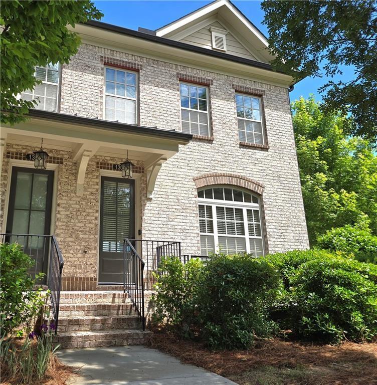 1305 Faircrest Way Property Photo 1