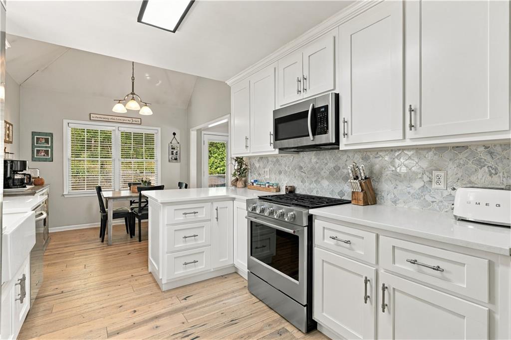 30 Gables Drive Se Property Photo 12