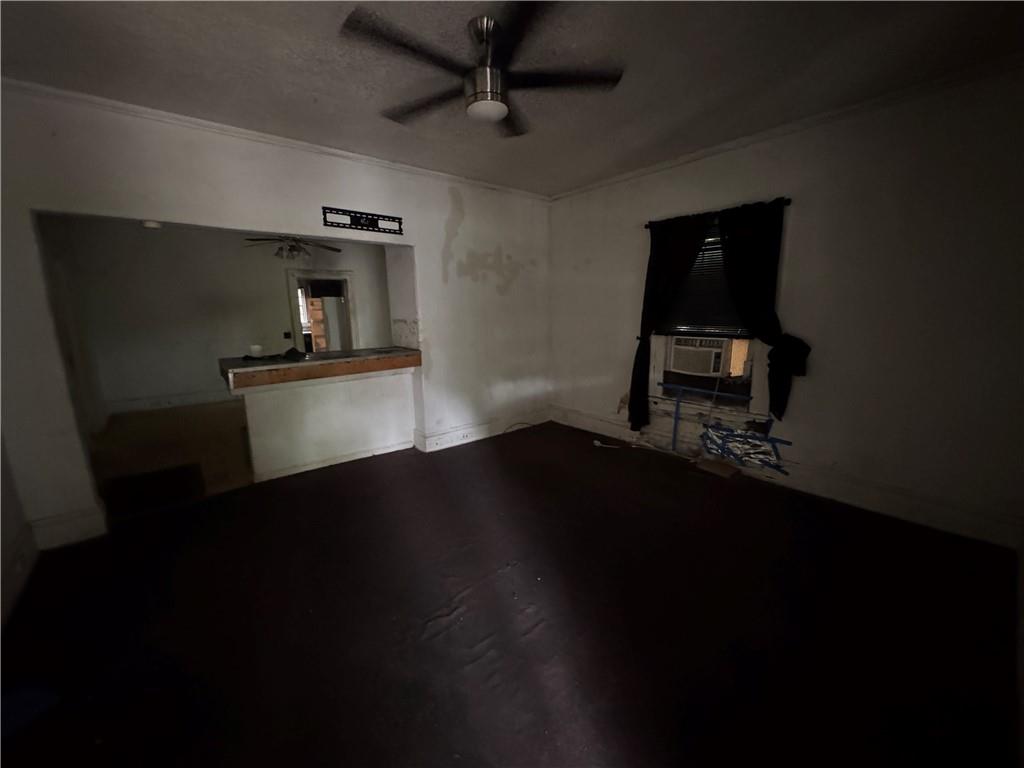2072 Beech Avenue Property Photo 3