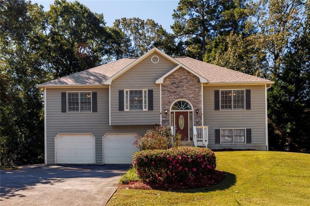 1034 Queensbury Run Property Photo 1