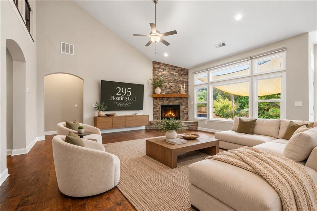 295 Floating Leaf Way Property Photo 8