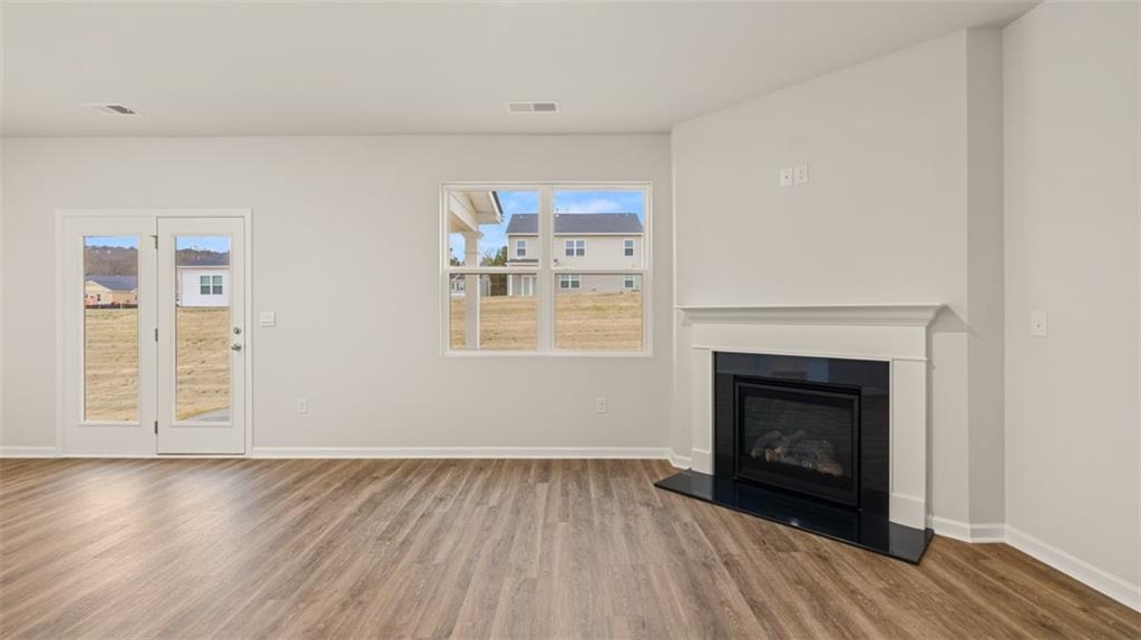 102 Planters Row Property Photo 12