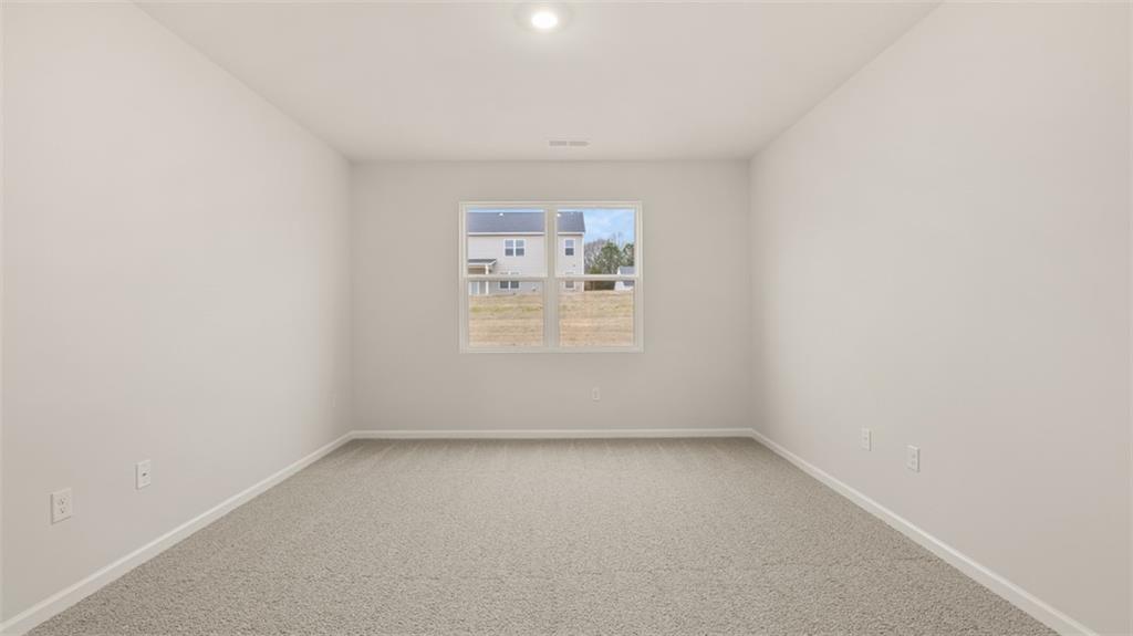 102 Planters Row Property Photo 15