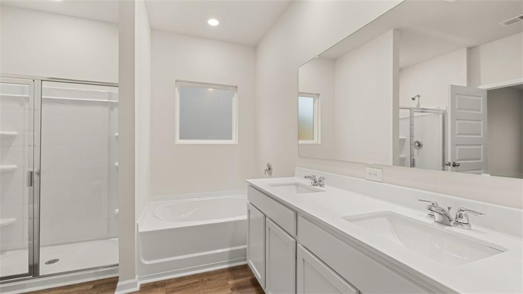 102 Planters Row Property Photo 18