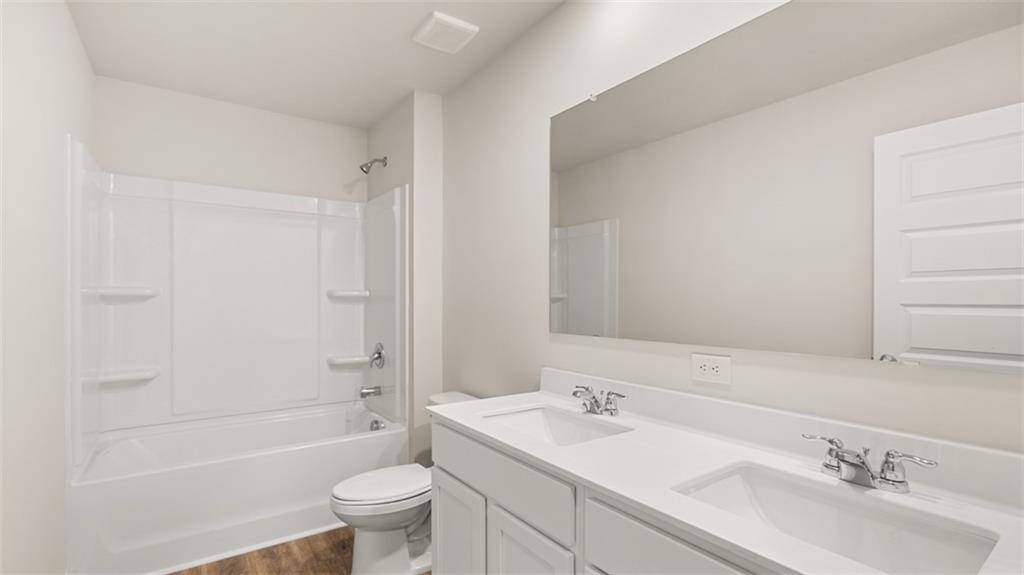 102 Planters Row Property Photo 28