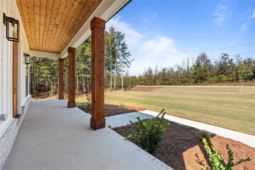 1425 Old Ridgeway Rd Property Photo 8