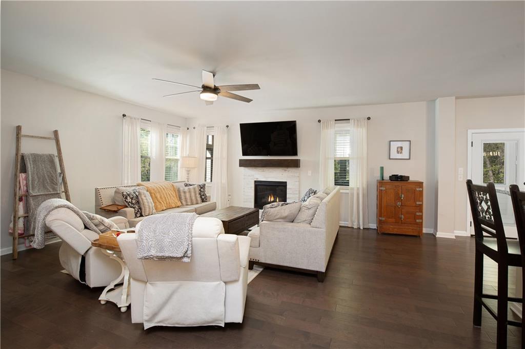 8455 Post Oak Lane Property Photo 10