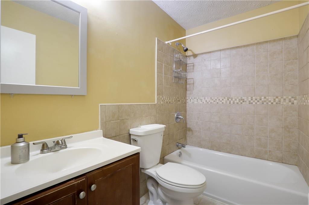 4131 Gravitt Place Property Photo 20