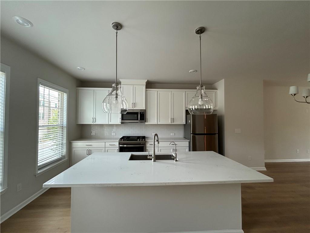 3715 Davis Circle Property Photo 3