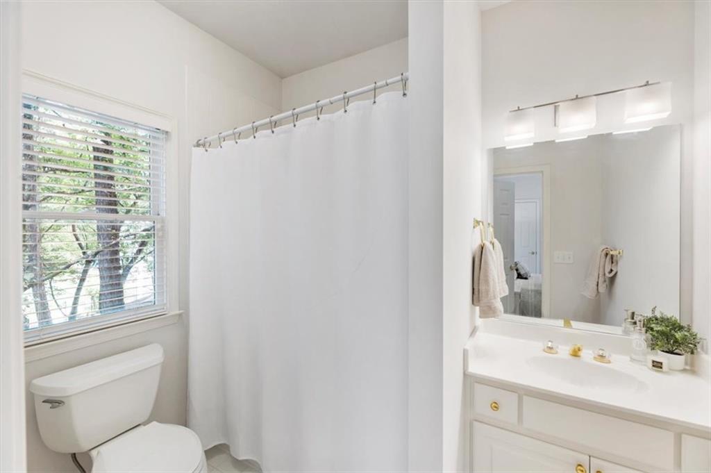 555 Treyburn View Property Photo 26