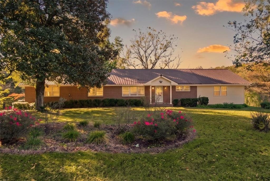 3411 Highway 53 W Property Photo 1