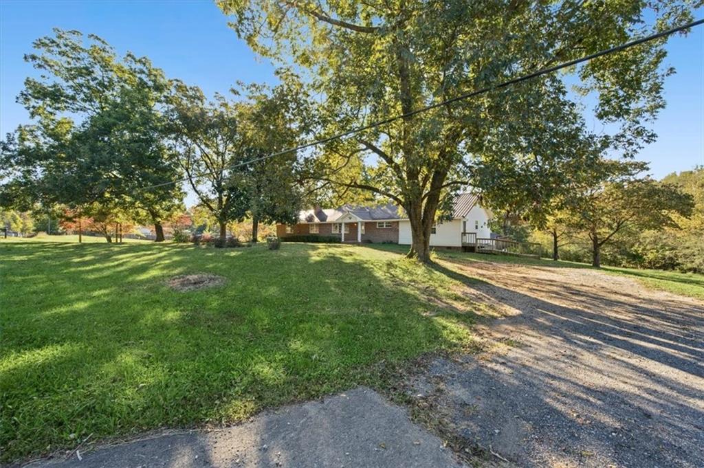 3411 Highway 53 W Property Photo 4