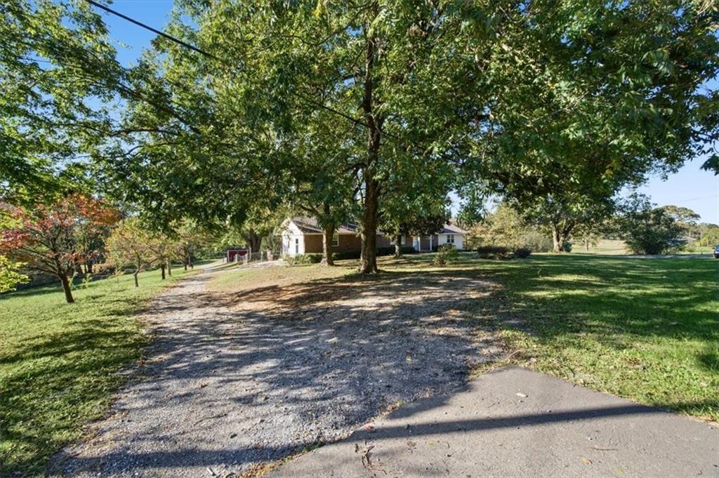 3411 Highway 53 W Property Photo 5