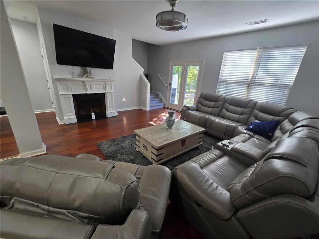 5147 Madeline Place Property Photo 8