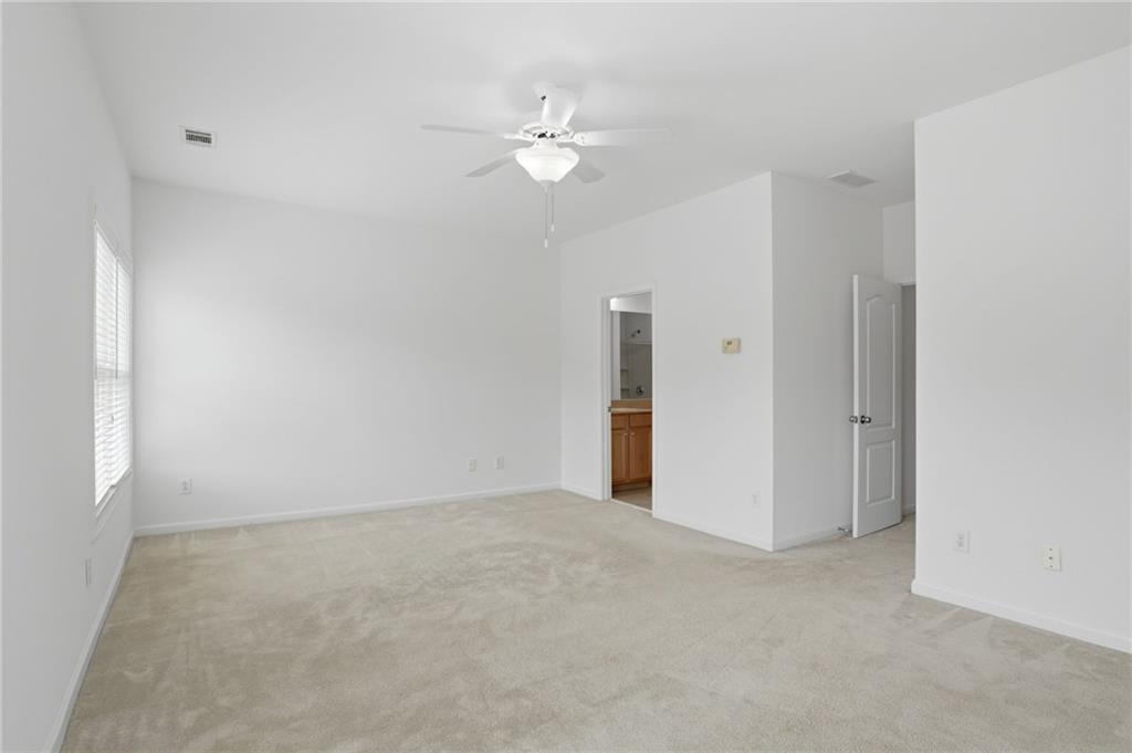 1013 Firethorne Pass Property Photo 12