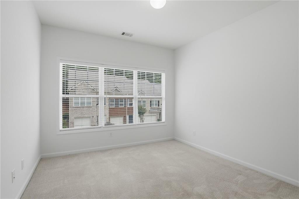 1013 Firethorne Pass Property Photo 18