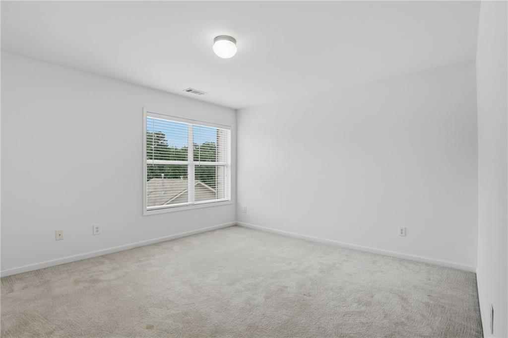 1013 Firethorne Pass Property Photo 21