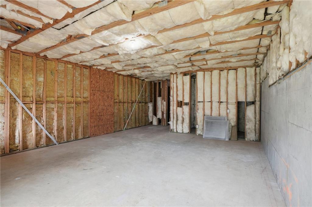 1013 Firethorne Pass Property Photo 25