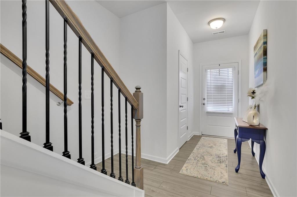 803 Dundee Way Property Photo 3