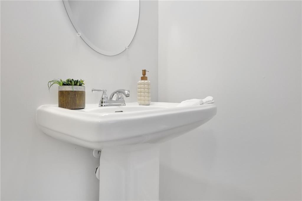 803 Dundee Way Property Photo 5