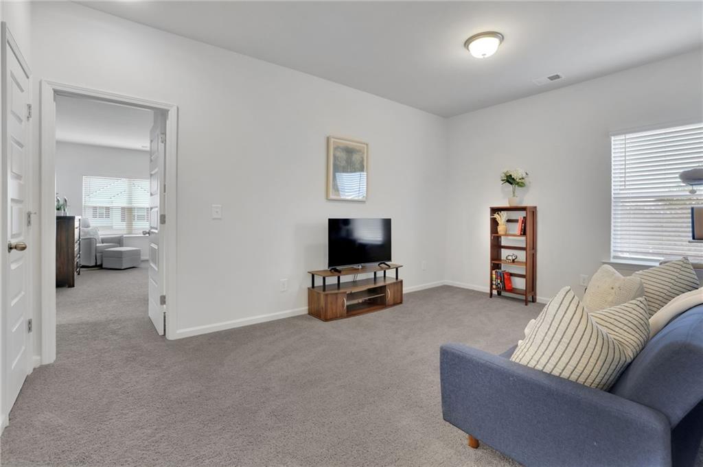 803 Dundee Way Property Photo 31