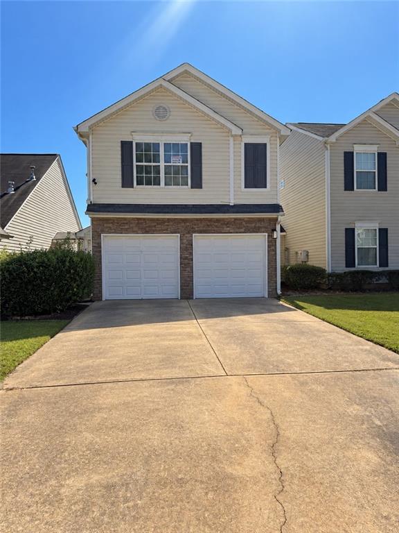 310 Lakeside Circle Property Photo 1