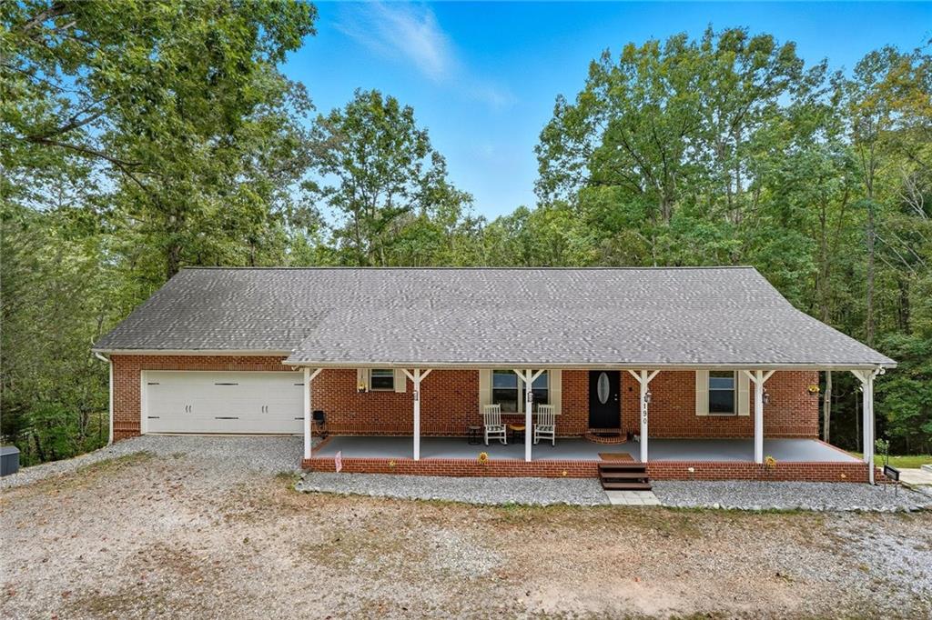 1190 Mill Creek Drive Property Photo 1