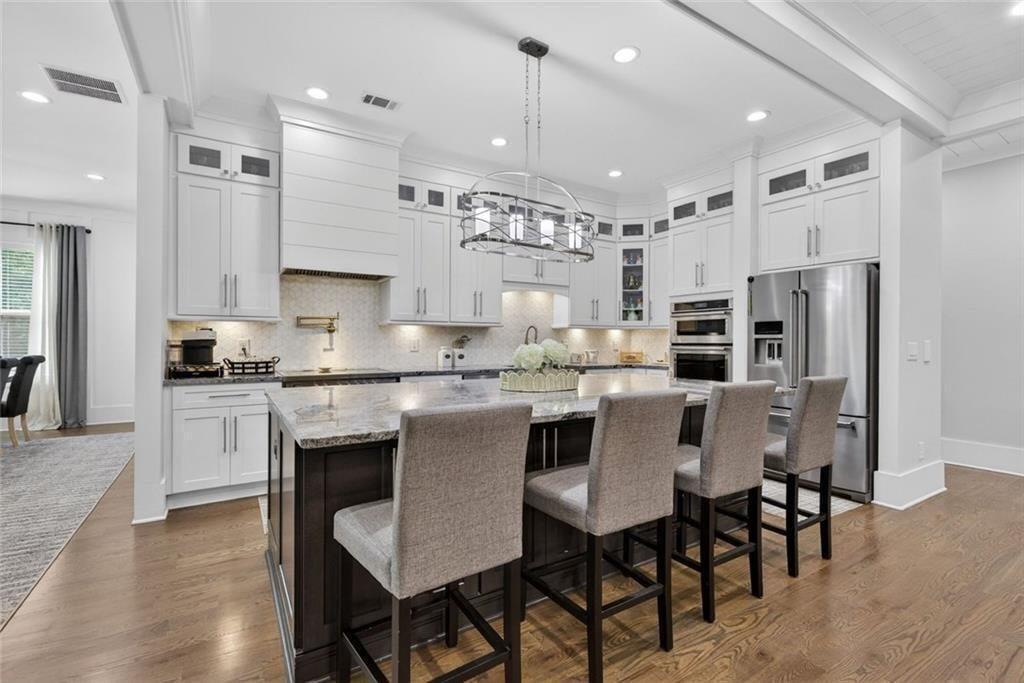 7851161 Property Photo 5
