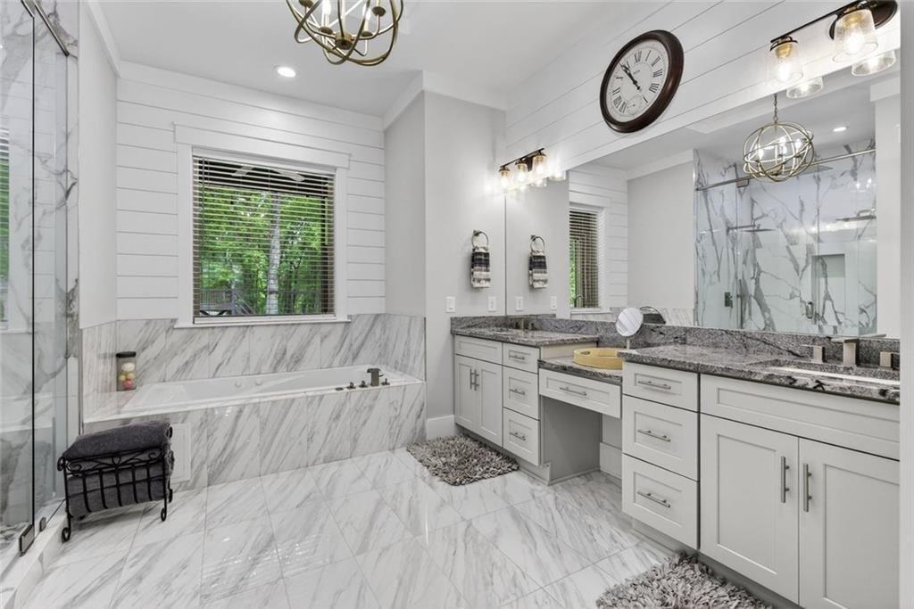 7851161 Property Photo 20