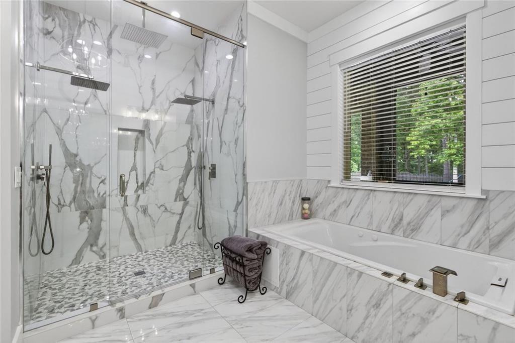 7851161 Property Photo 21